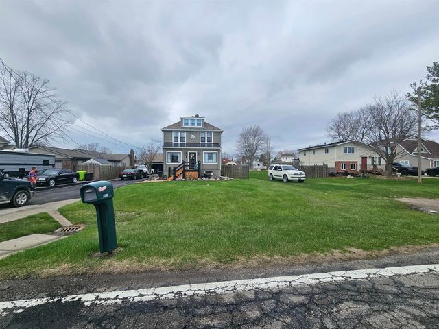 38823 Lakeshore Drive, Harrison Twp, MI 48045