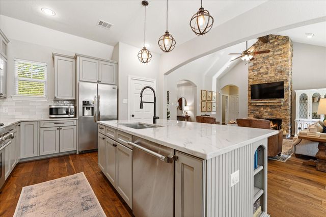 12969 Shady Woods Court, Montgomery, TX 77316