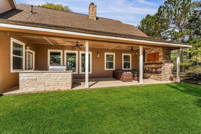 12969 Shady Woods Court, Montgomery, TX 77316