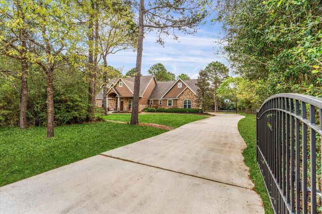 12969 Shady Woods Court, Montgomery, TX 77316