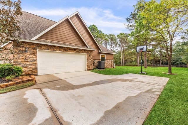 12969 Shady Woods Court, Montgomery, TX 77316