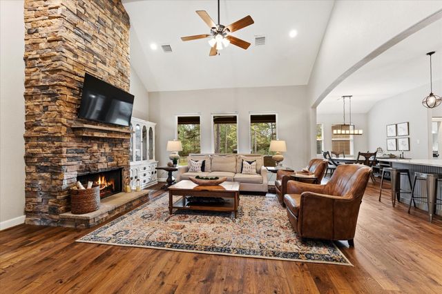 12969 Shady Woods Court, Montgomery, TX 77316