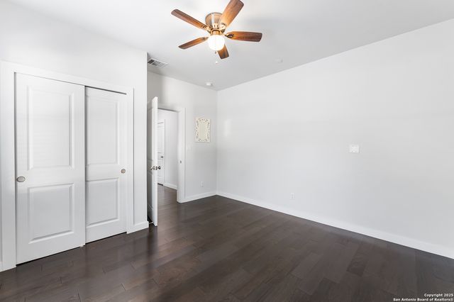 136 W Evergreen, Boerne, TX 78006