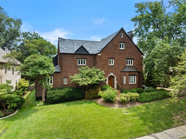 516 Warder Avenue, University City, MO 63130