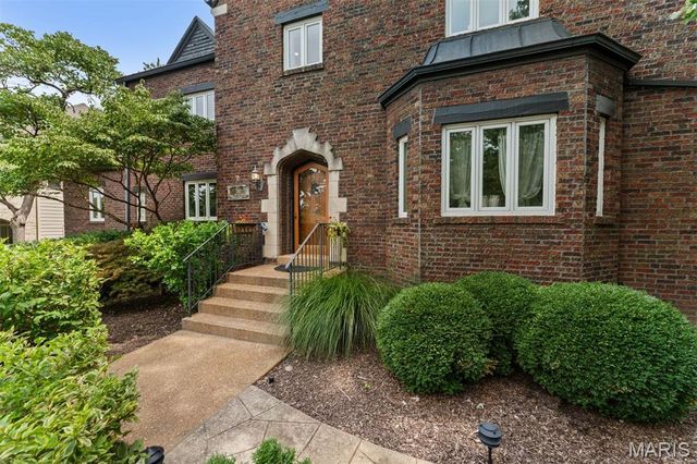 516 Warder Avenue, University City, MO 63130
