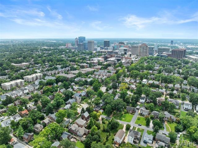 516 Warder Avenue, University City, MO 63130