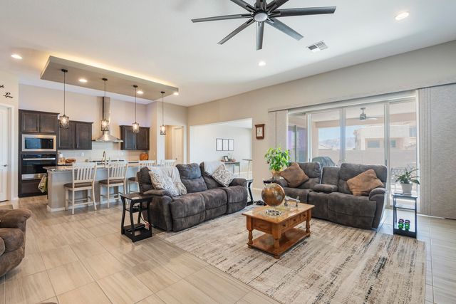 8328 Salinger Way NW, Albuquerque, NM 87120