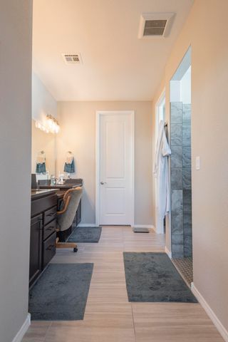 8328 Salinger Way NW, Albuquerque, NM 87120