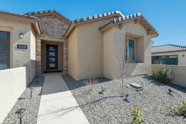 8328 Salinger Way NW, Albuquerque, NM 87120
