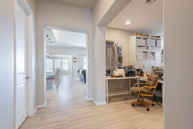 8328 Salinger Way NW, Albuquerque, NM 87120