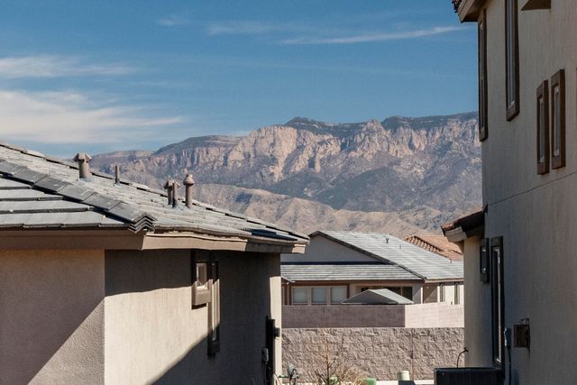 8328 Salinger Way NW, Albuquerque, NM 87120