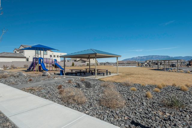 8328 Salinger Way NW, Albuquerque, NM 87120