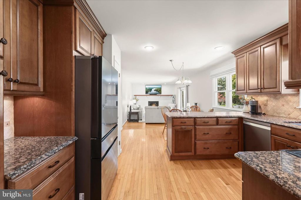 Image 17 of property listing at 2798 KATHY DR, Finksburg, MD 21048