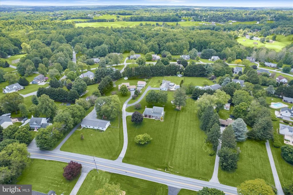 Image 62 of property listing at 2798 KATHY DR, Finksburg, MD 21048