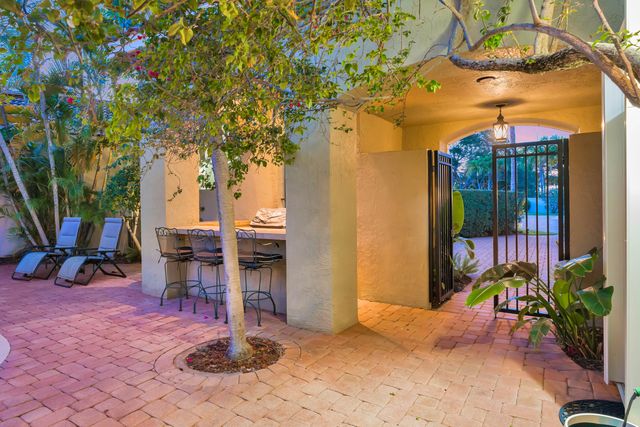 366 Fishermans Way, Jupiter, FL 33477