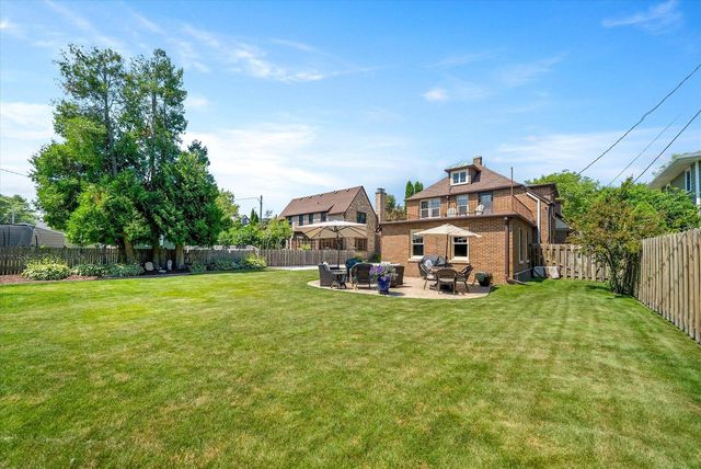 117 Lake COURT, Sheboygan, WI 53081
