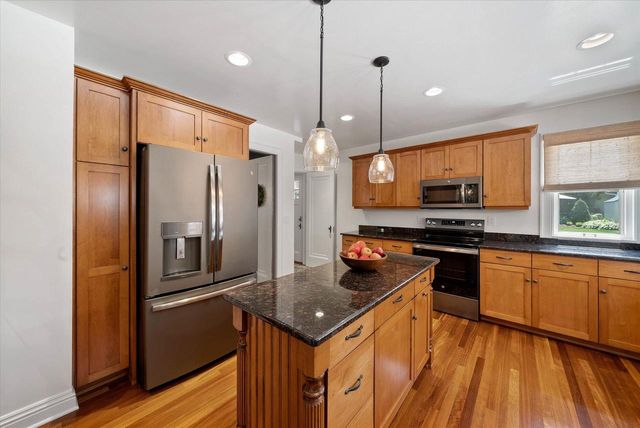 117 Lake COURT, Sheboygan, WI 53081