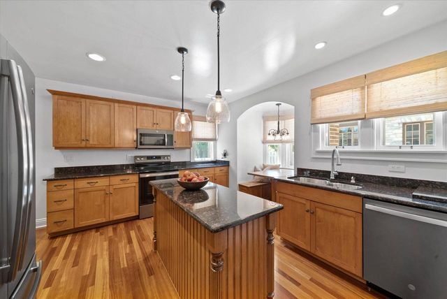 117 Lake COURT, Sheboygan, WI 53081