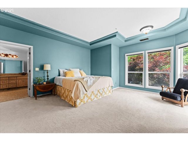 12431 Sw 55TH Pl, Portland, OR 97219
