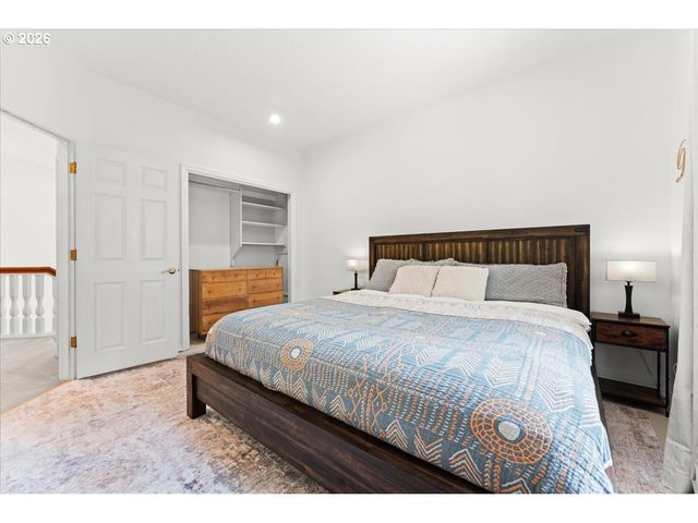 12431 Sw 55TH Pl, Portland, OR 97219