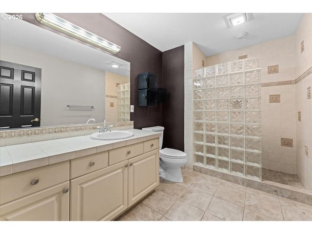 12431 Sw 55TH Pl, Portland, OR 97219