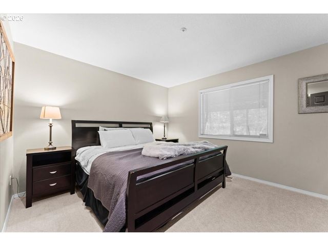 12431 Sw 55TH Pl, Portland, OR 97219