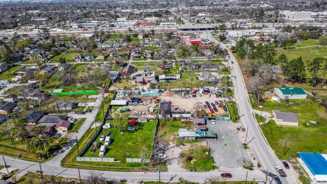 4106 Laura Koppe Rd, Houston, TX 77093