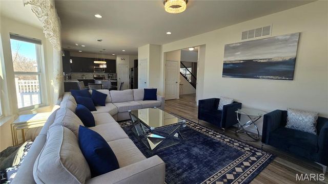 3337 Grasso Fields Court, St Louis, MO 63125