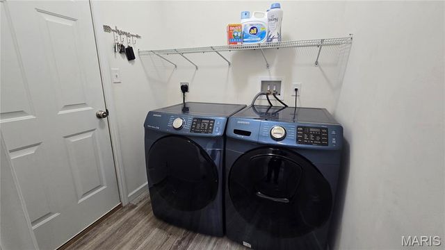 3337 Grasso Fields Court, St Louis, MO 63125