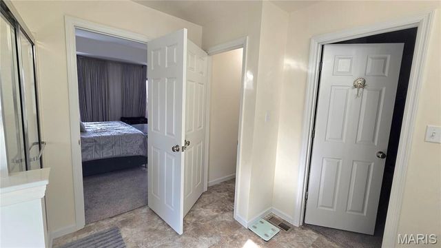 3337 Grasso Fields Court, St Louis, MO 63125