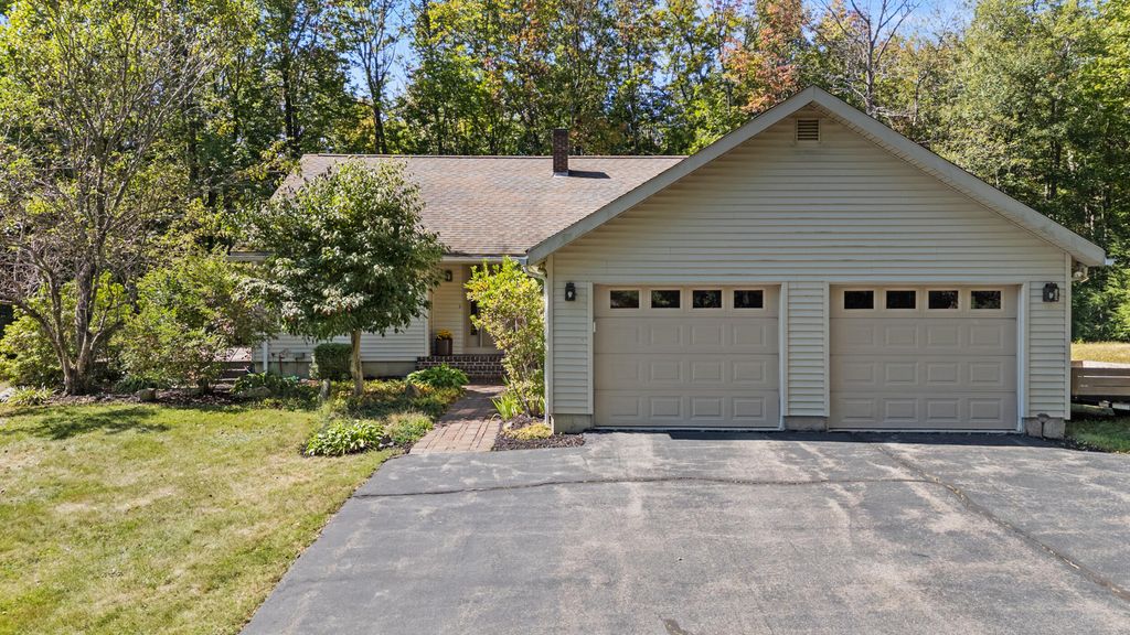 300 Blackstrap Road, Falmouth, ME 04105 — exterior
