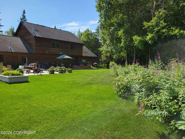 15124 Loc Loman Lane, Anchorage, AK 99516