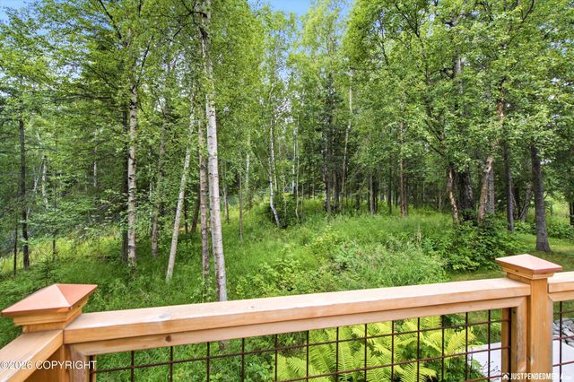 15124 Loc Loman Lane, Anchorage, AK 99516