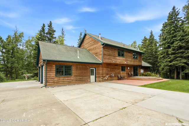 15124 Loc Loman Lane, Anchorage, AK 99516