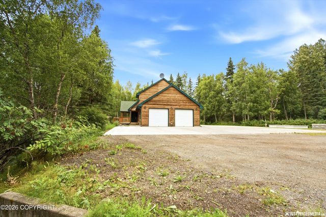 15124 Loc Loman Lane, Anchorage, AK 99516
