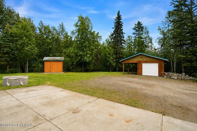 15124 Loc Loman Lane, Anchorage, AK 99516