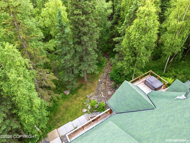 15124 Loc Loman Lane, Anchorage, AK 99516