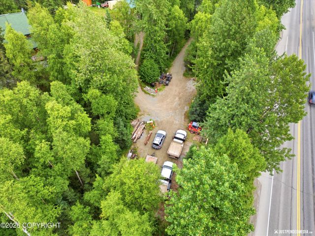 15124 Loc Loman Lane, Anchorage, AK 99516