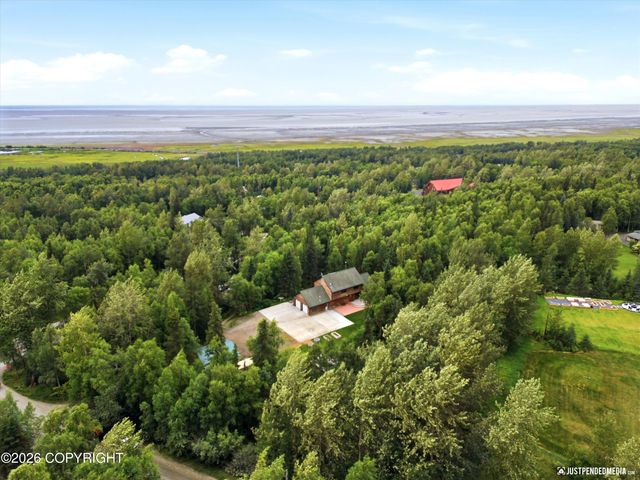 15124 Loc Loman Lane, Anchorage, AK 99516
