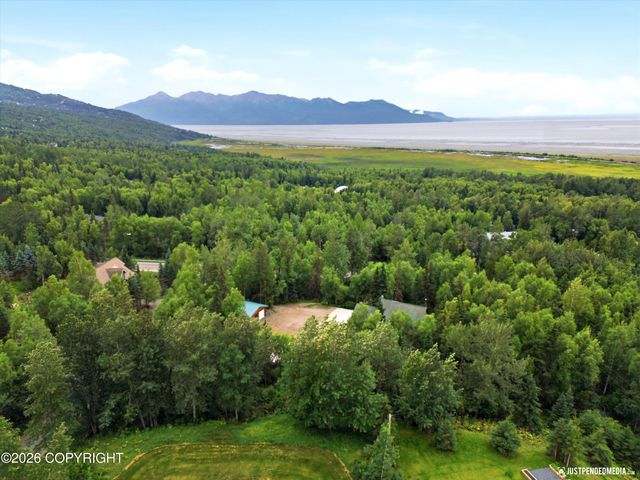 15124 Loc Loman Lane, Anchorage, AK 99516