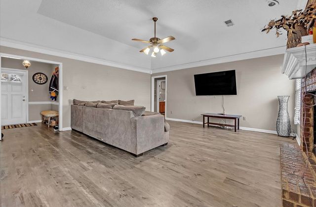 6770 CASTLEGATE LN, Memphis, TN 38141