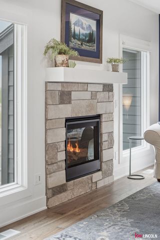 10902 Portage Drive, Papillion, NE 68046