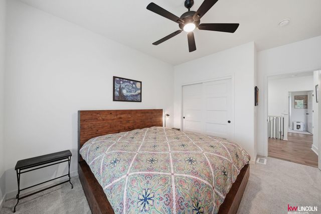 10902 Portage Drive, Papillion, NE 68046