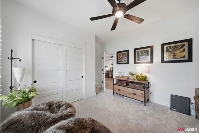 10902 Portage Drive, Papillion, NE 68046