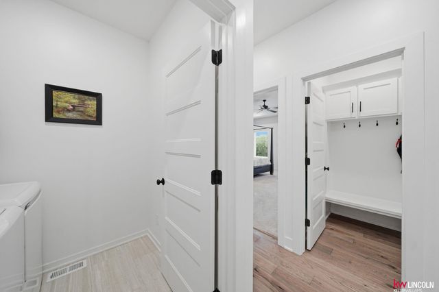 10902 Portage Drive, Papillion, NE 68046