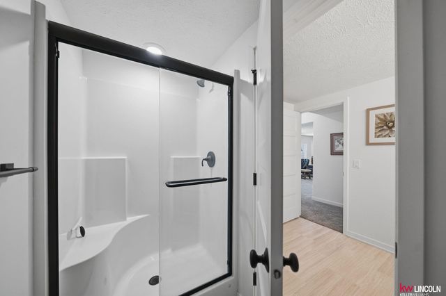 10902 Portage Drive, Papillion, NE 68046