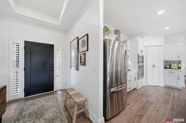 10902 Portage Drive, Papillion, NE 68046