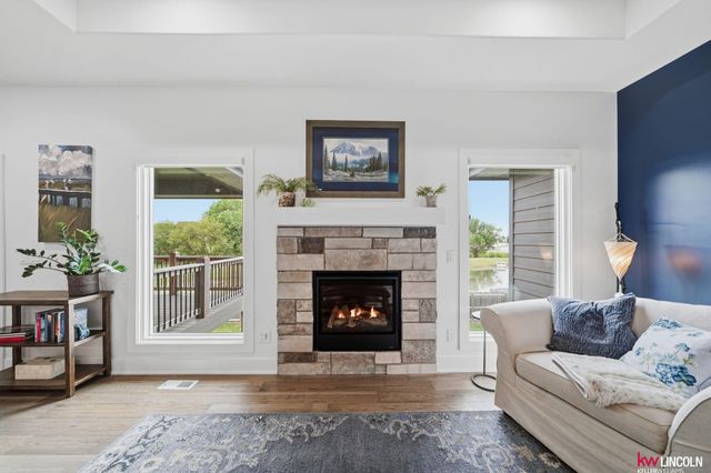 10902 Portage Drive, Papillion, NE 68046