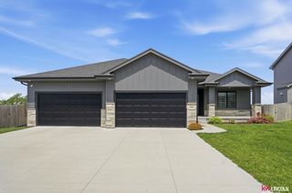 10902 Portage Drive, Papillion, NE 68046