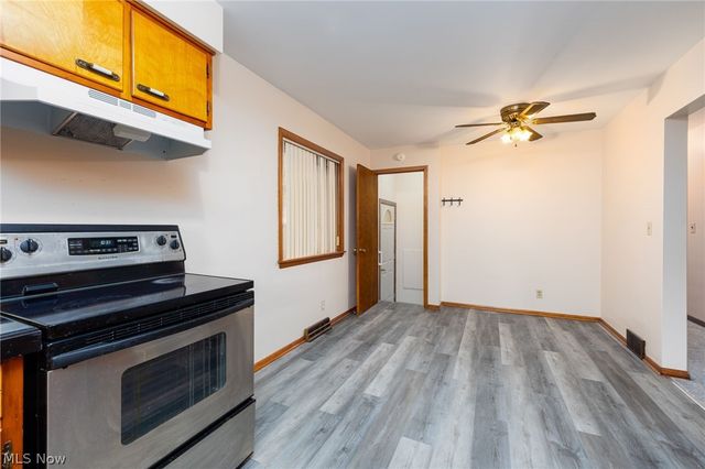 84 Pfeiffer Avenue, Akron, OH 44312